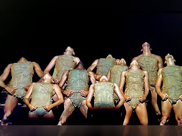 Espetáculo de dança aborda a destruição do Cerrado no Teatro Amazonas