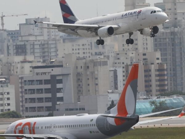 Abear alerta sobre impacto do querosene de aviação na malha aérea
