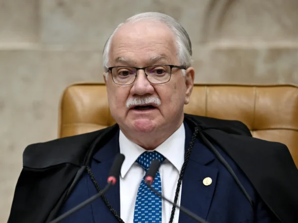 Fachin sinaliza encerramento de inquérito das Fake News no STF