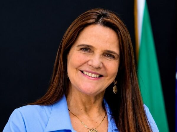 Mônica Santaella assume comando da Secretaria de Comunicação do Amazonas