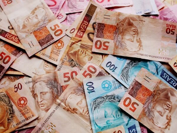 Inflação avança 0,82% em setembro e estoura meta anual