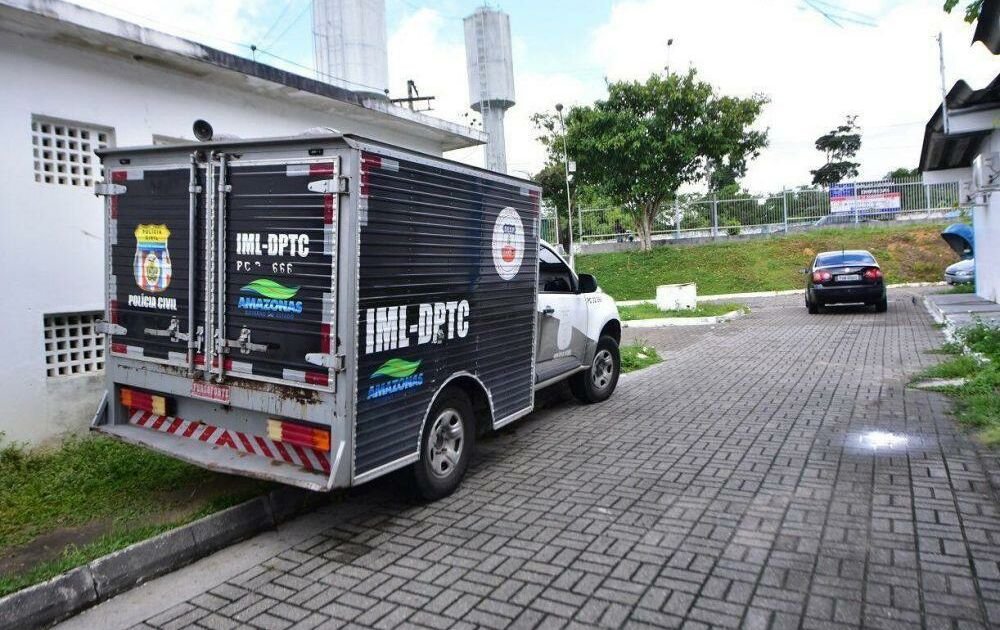 Suspeito morre em luta corporal com vigilante na avenida Constantino Nery