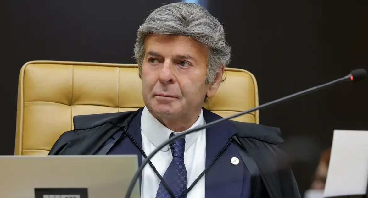 Fux cobra posicionamento da AGU sobre liberação das bets