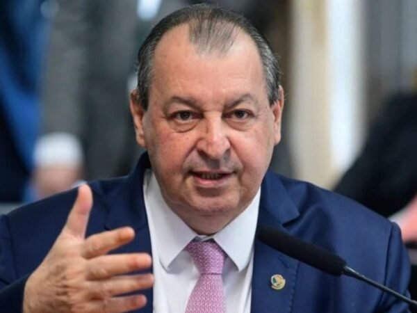 Omar Aziz lidera corrida pelo governo do Amazonas