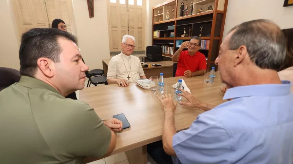 Omar Aziz se reúne com cardeal Leonardo Steiner em Manaus