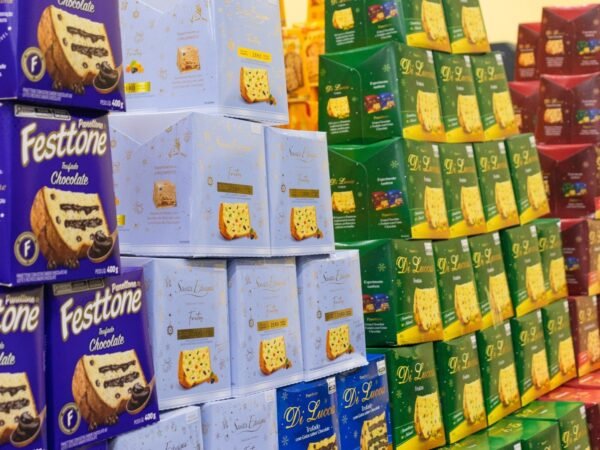 Panetones chegam aos mercados de Manaus a partir de R$ 11,99