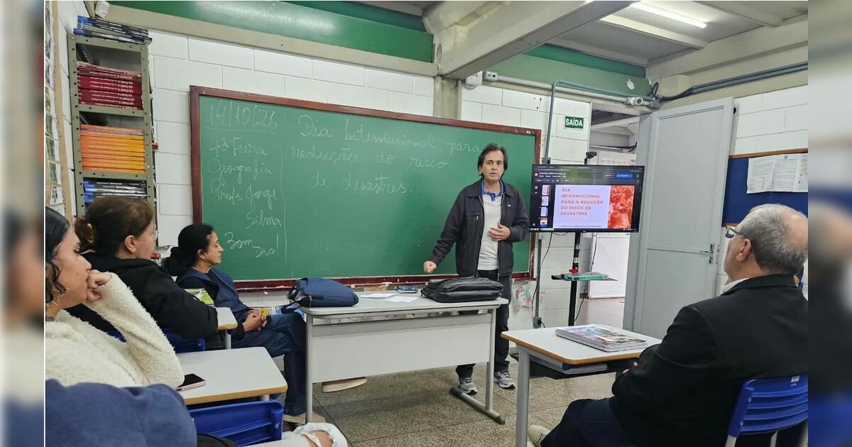 Desafio da renovação docente marca o Dia do Professor no Brasil