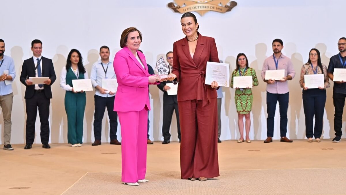 Tribunal de Contas do Amazonas celebra 76 anos com premiações