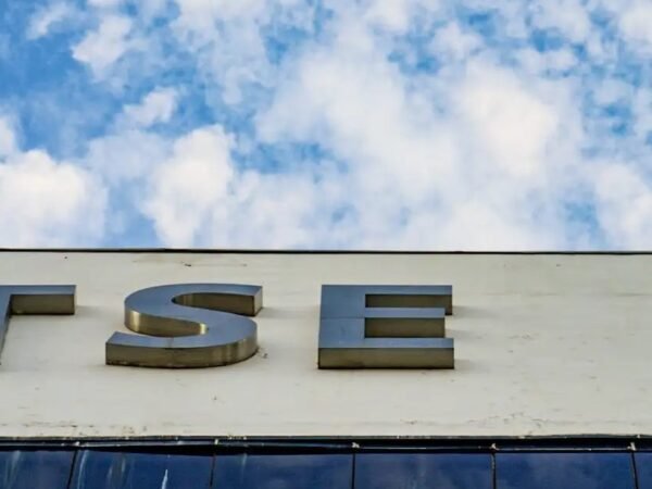 TSE cobra explicações da Meta sobre igualdade em campanhas
