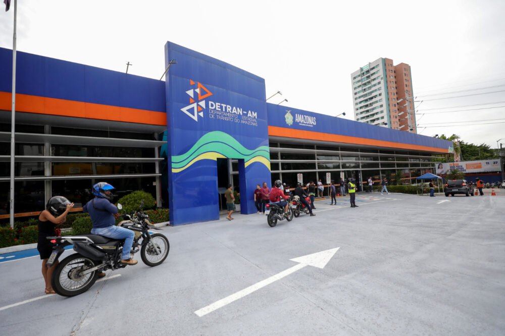 Detran-AM muda agenda de exames e serviços no feriado de Finados