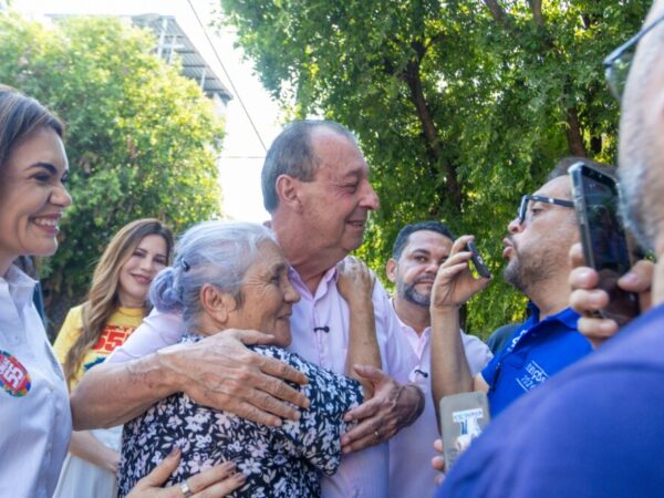 Omar Aziz aposta na ampliação do Crédito Rosa para mulheres no Amazonas