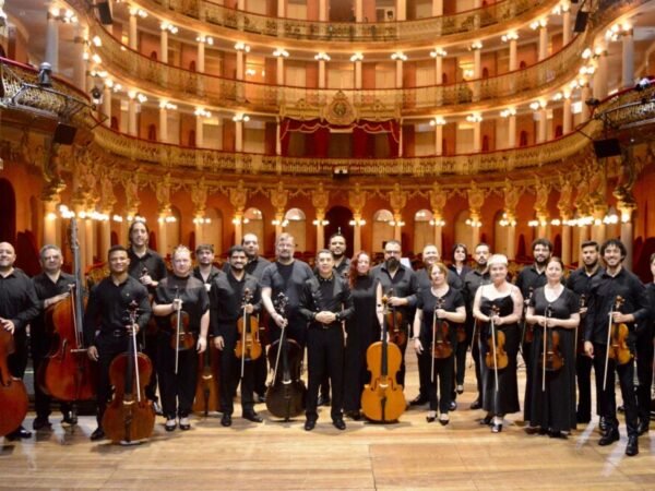 Teatro Amazonas recebe concerto especial com jovens músicos