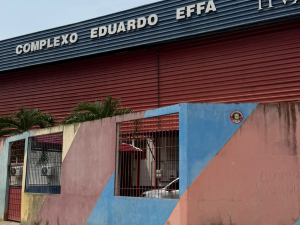 Torneio de vôlei de praia em Manaus arrecada 350 kg de alimentos