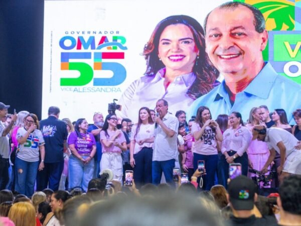 Omar Aziz sugere brigadas municipais contra queimadas no Amazonas