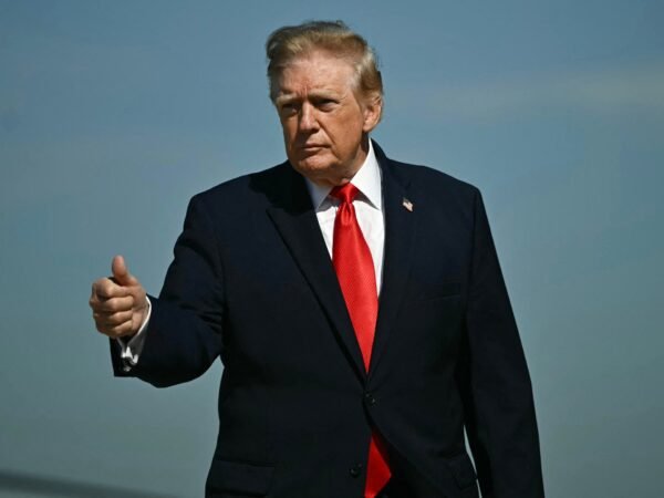 Trump acusa rebeldes Iêmen de tentar subir petróleo antes eleições