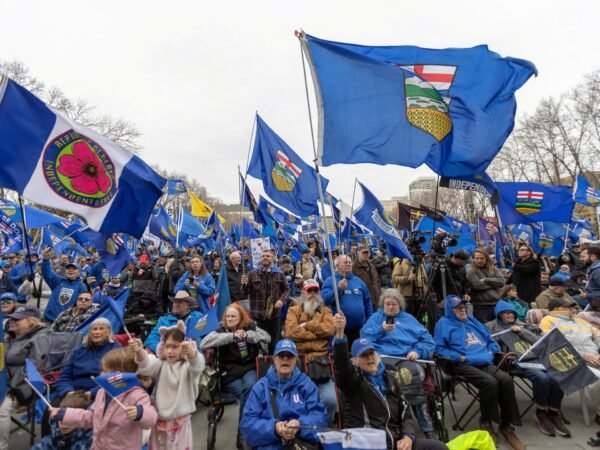 Alberta vota em plebiscito inédito sobre separação do Canadá