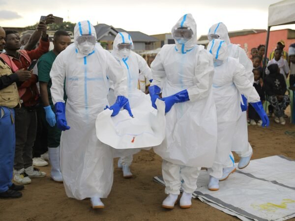 Casos de Ebola superam 9 mil na República Democrática do Congo