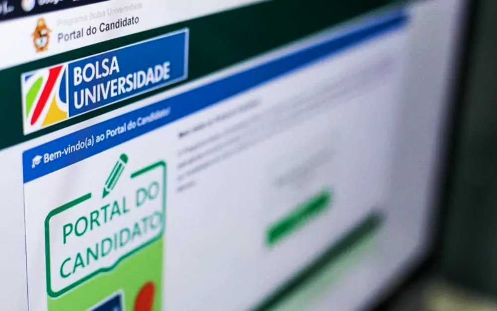 Prefeitura de Manaus alerta para golpe no Bolsa Universidade 2027