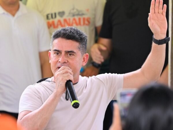 TCE-AM adia julgamento de contas de David Almeida para dezembro