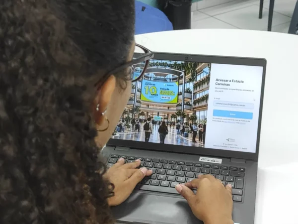 Feira virtual da Estácio disponibiliza 1 milhão de vagas de emprego