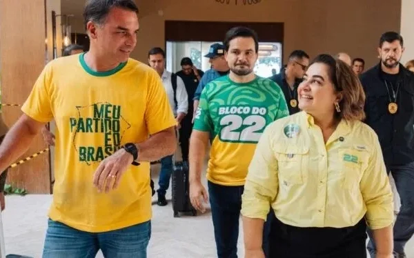 Lideranças da direita chegam a Manaus para ato político