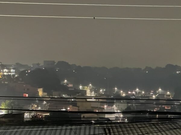 Fumaça de queimadas deixa a qualidade do ar muito ruim em Manaus