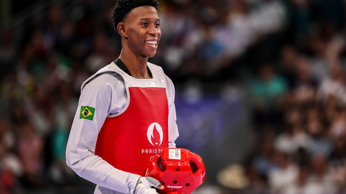 Henrique Marques conquista ouro inédito para o Brasil em Paris