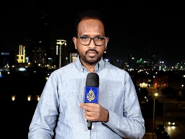 Ataque com mísseis atinge aeroporto na Arábia Saudita e deixa mortos