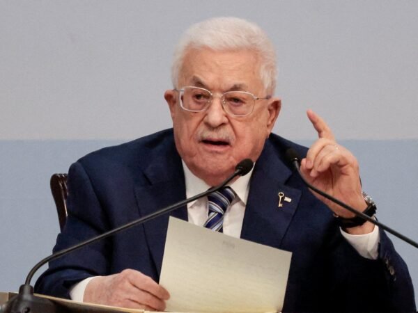 Adiamento de eleições na Palestina gera revolta popular