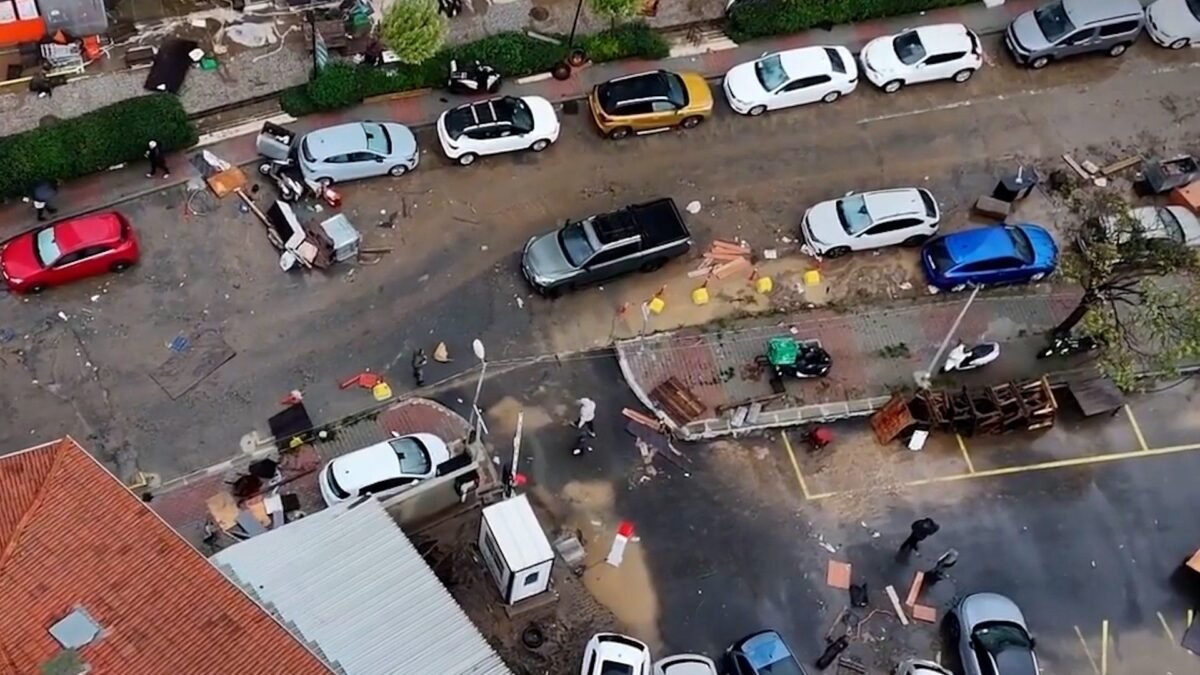 Chuvas intensas deixam mortos e desaparecidos em Istambul