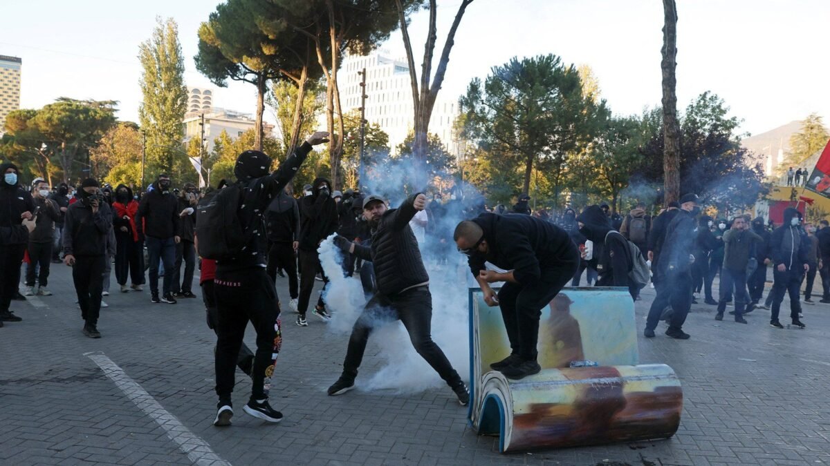Estudantes europeus realizam protestos por melhorias na educação