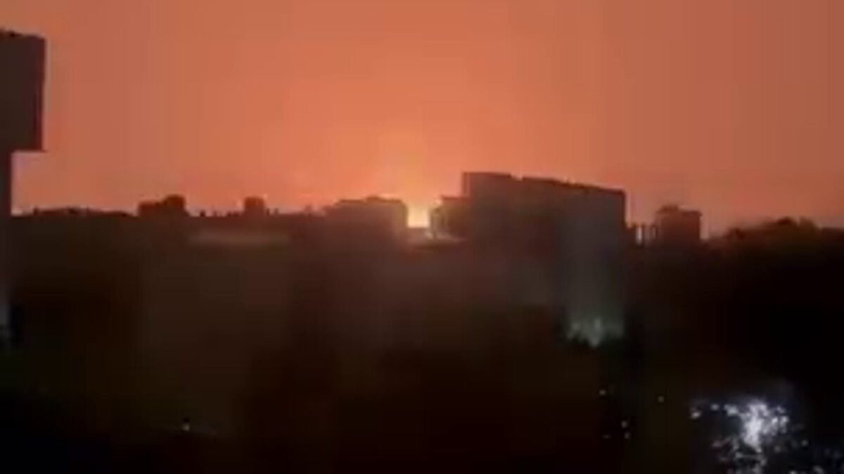 Forças lideradas pela Arábia Saudita atacam posições houthis em Taiz