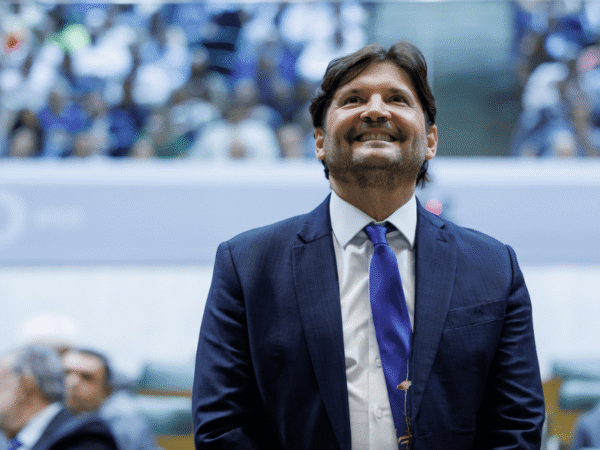 Trajetória e desafios de André do Prado na disputa pelo Senado
