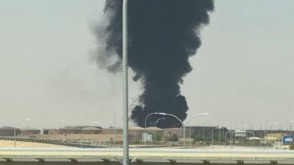 Houthis afirmam ter atacado aeroporto internacional de Riad com míssil