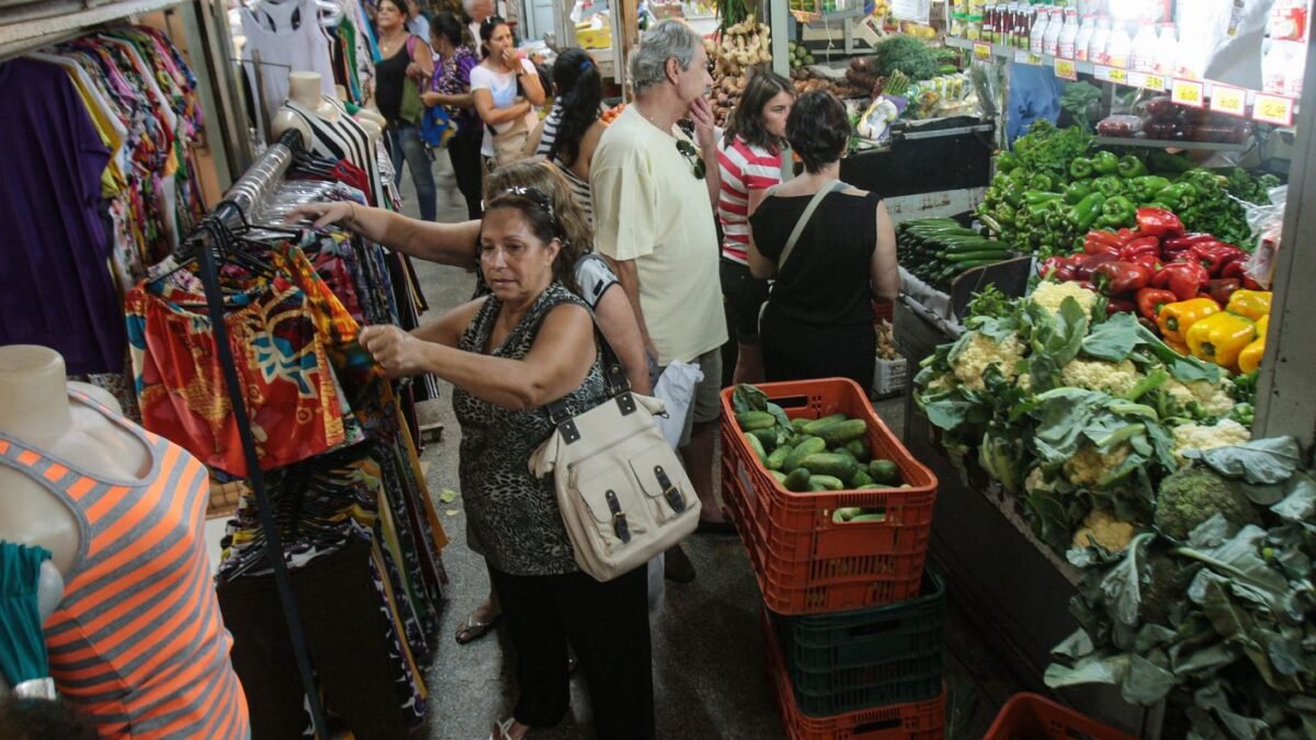 Cortes em auxílios sociais ameaçam economia do interior brasileiro