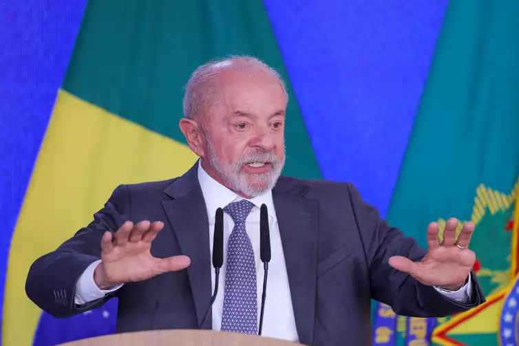 Governo lança pacote de medidas e perdão de dívidas para MEIs