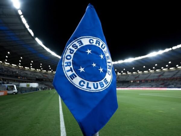 Ronaldo pediu empréstimo de R$ 28 milhões ao banco de Vorcaro para o Cruzeiro