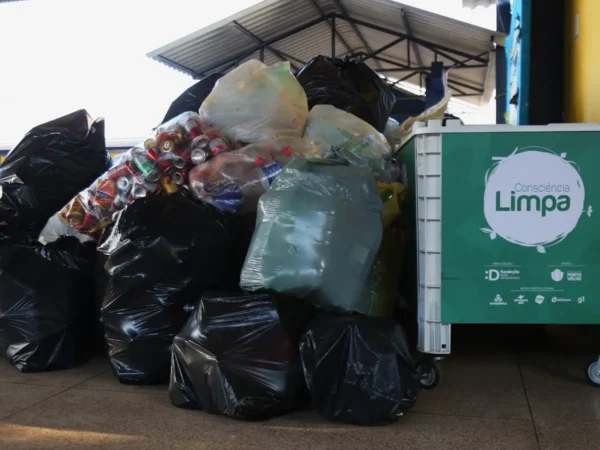 Gincana escolar em Porto Velho recolhe milhares de recicláveis