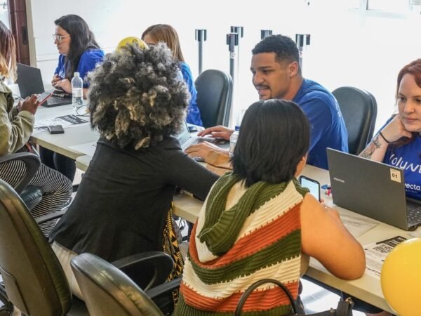Ação em São Paulo oferece vagas e cursos para refugiados