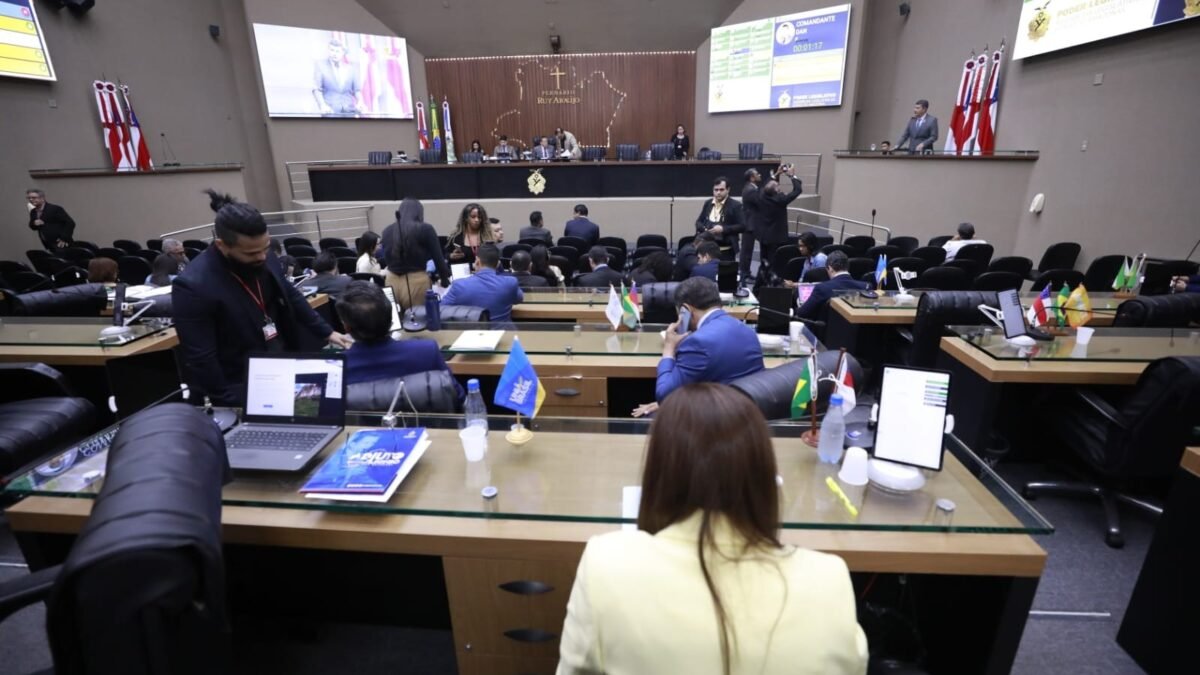 Maioria dos deputados estaduais do Amazonas tenta reeleição