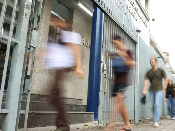 Prazo para escolher idioma do Enem 2026 acaba neste domingo