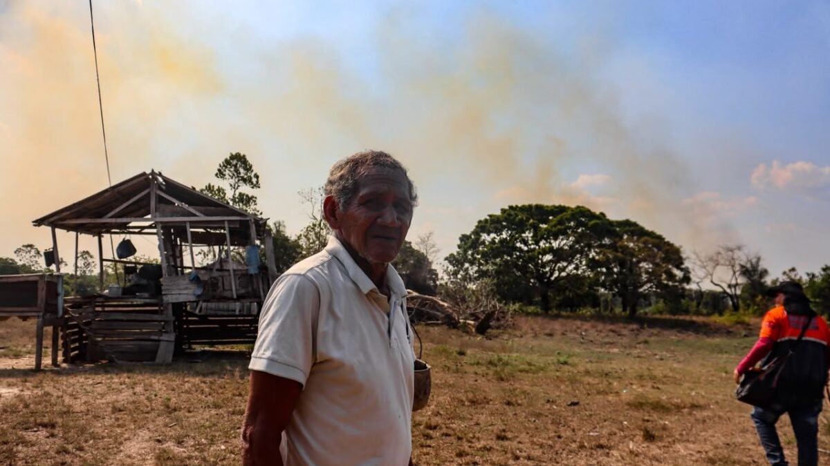 Incêndio florestal atinge 830 hectares e assusta moradores em Itacoatiara